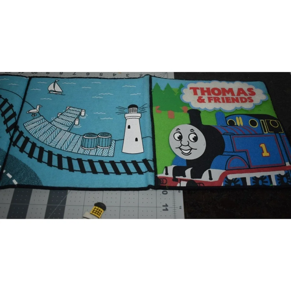 THOMAS TRAIN & FRIENDS FELT KIDS STORY Book with PIECES parts Vintage 2000